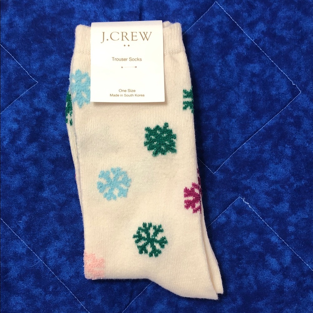 J.CREW Trouser Socks Unisex One Size Off-White with Colored Snowflakes